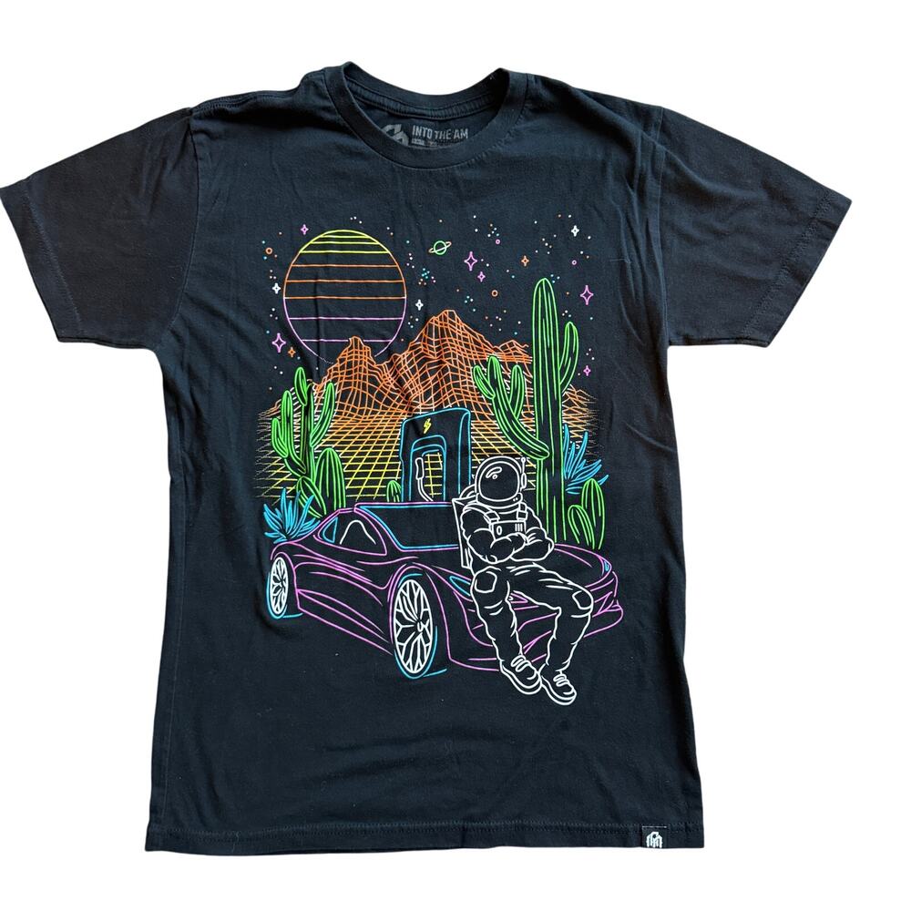 Into the AM Men size Small Electric Desert Glow-in-the-Dark Graphic tee PreOwned